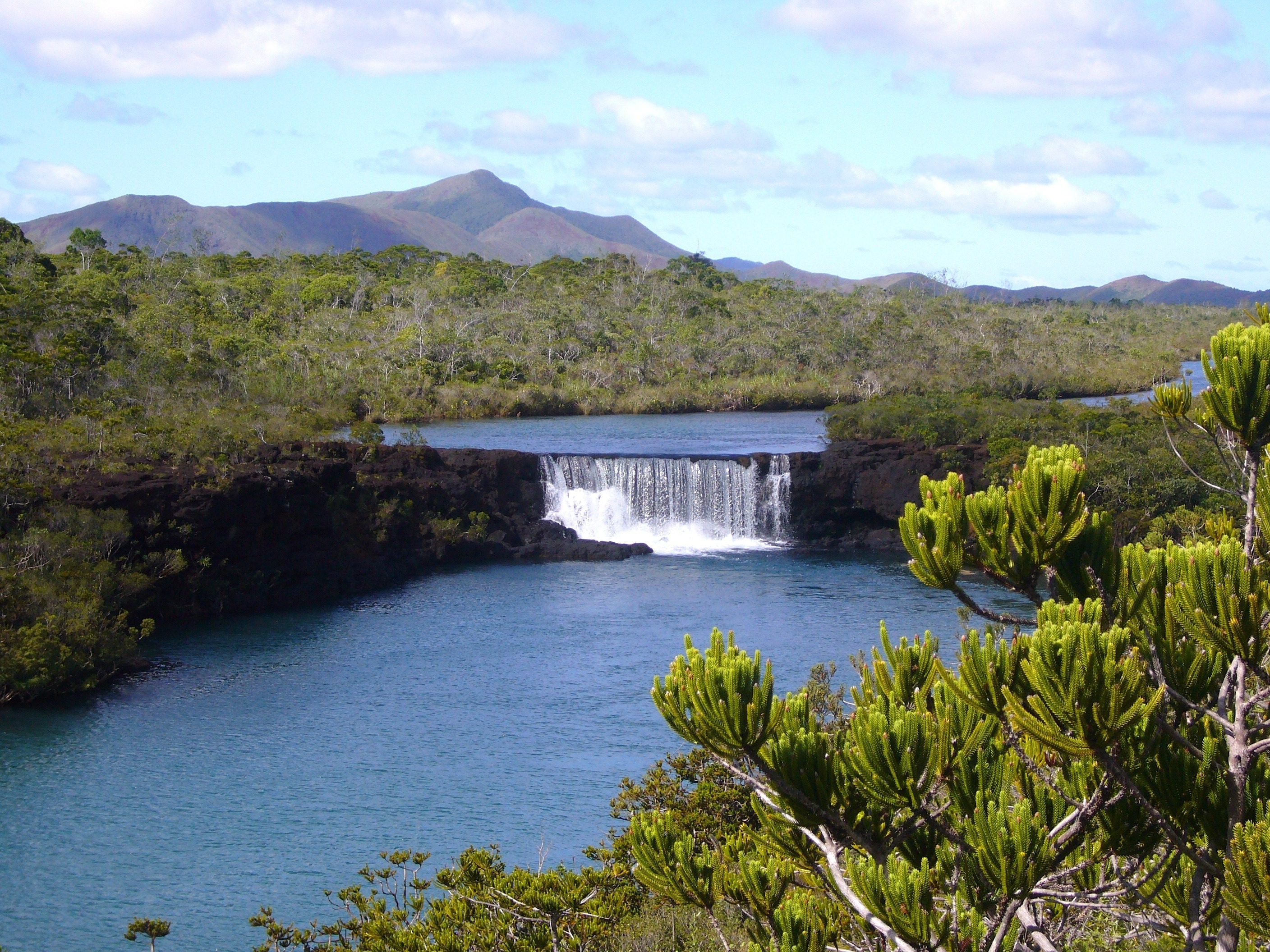 New Caledonia hero image 0